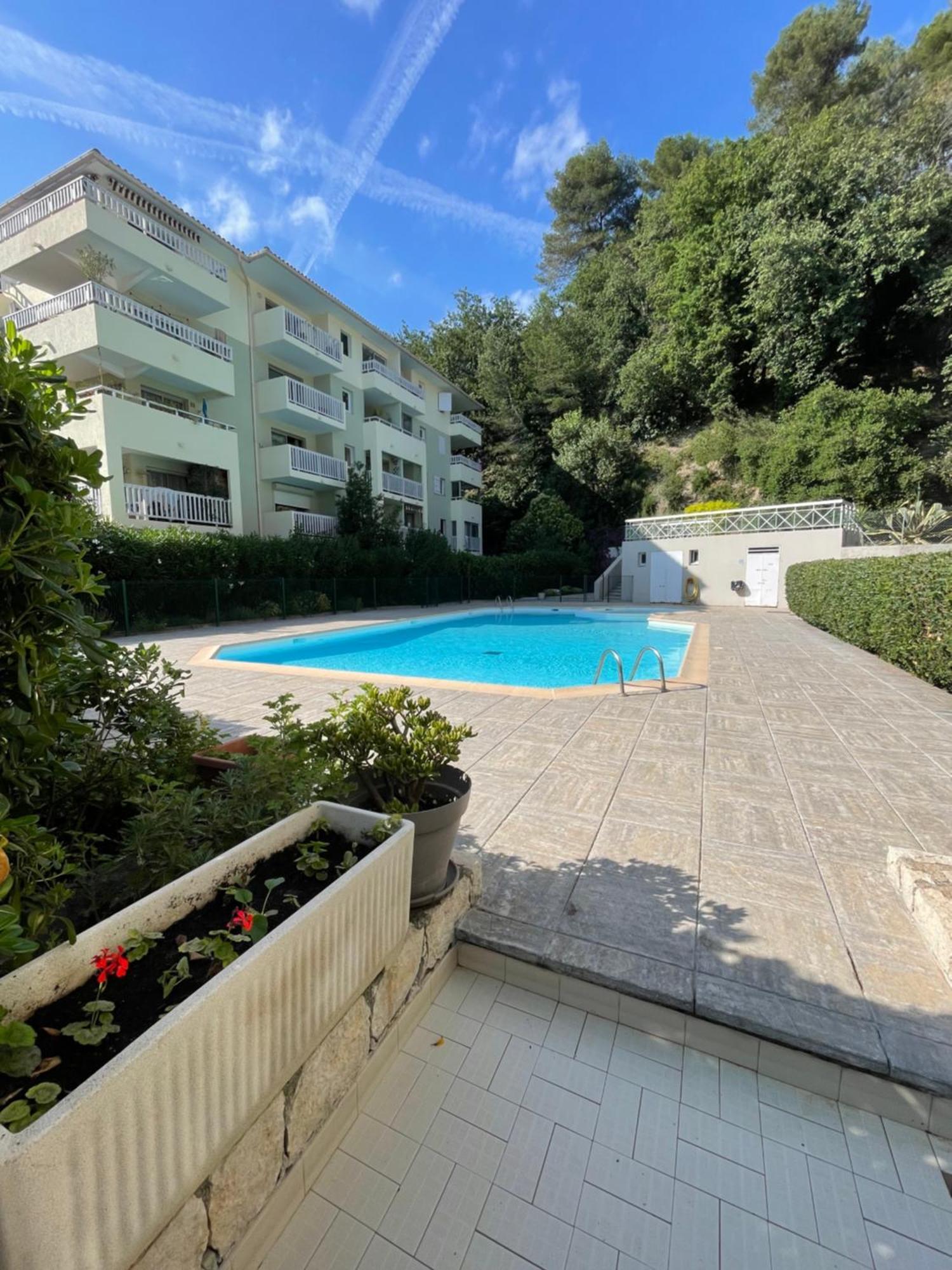 Avec Piscine Jardin Sur * Cagnes-sur-Mer